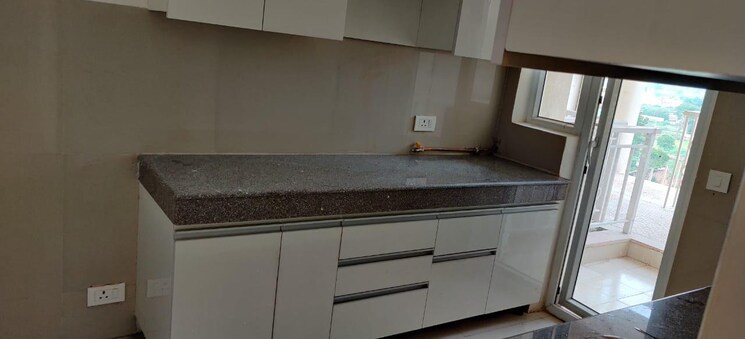 Kitchen, emaar-palm-hills 3 Bedroom 1450 Sq.Ft. Apartment In Sector 77 Gurgaon 7907177