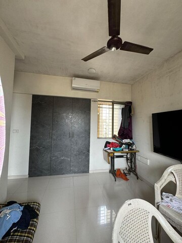 Furnished Amenities in 1 BHK Apartment at Lodha Splendora, Ghodbunder Road – for Sale