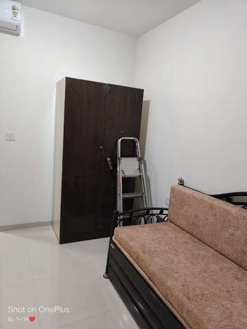 2 BHK Apartment For Rent in Lodha Amara, Kolshet Road