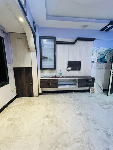 Room in 1 BHK Apartment at Seawoods – for Rent