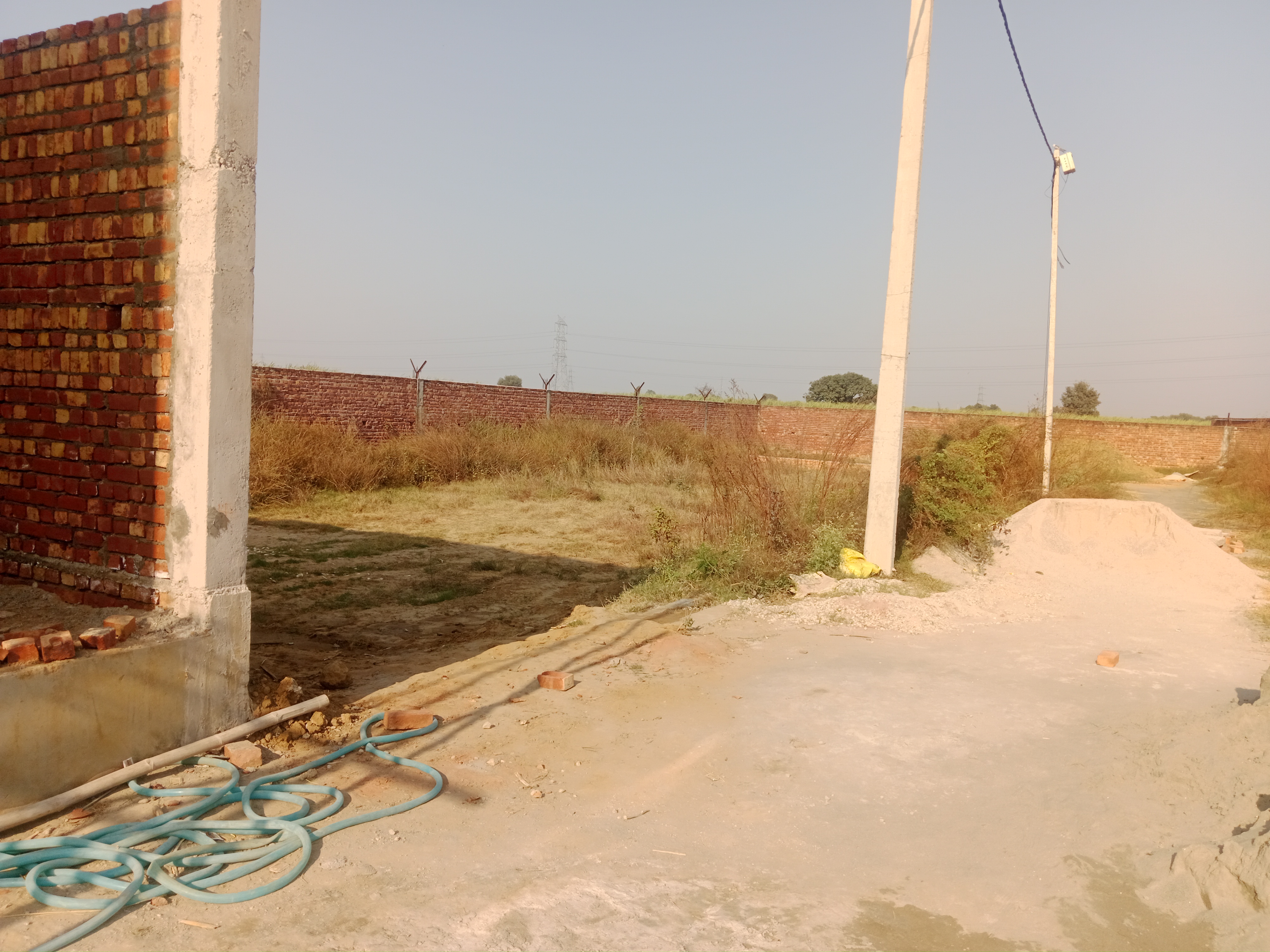 Plot For Sale in Kem Mawana Road Meerut 