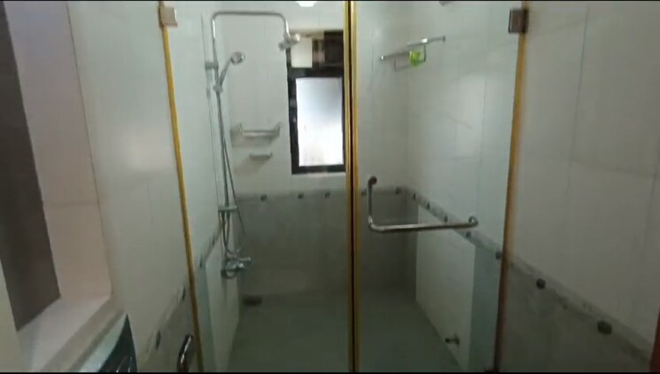 Bathroom, juhu-scheme 3 Bedroom 1800 Sq.Ft. Apartment In Juhu Mumbai 7907293