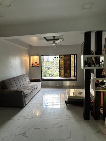 Living Room in 2.5 BHK Apartment at Mittal Dariya Mahal, Malabar Hill – for Rent