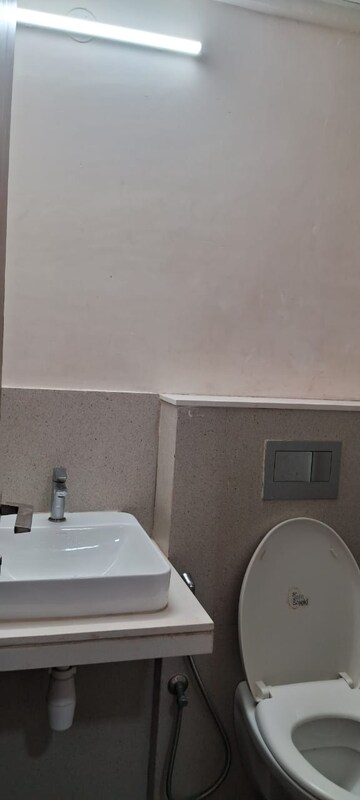 Furnished Amenities in 2 BHK Apartment at Piramal Vaikunth, Balkum Pada – for Rent