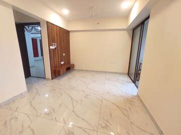 Room in 2 BHK Apartment at Raymond Ten X Era, Pokhran Road No 1 – for Rent