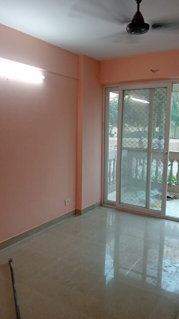 Room in 2 BHK Apartment at M3M Woodshire, Sector 107 – for Rent