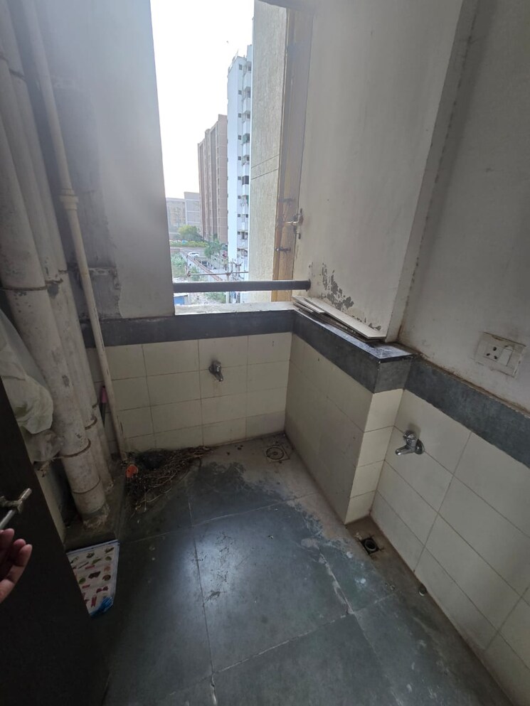 Bathroom, ganesh-malabar-county 2 Bedroom 1300 Sq.Ft. Apartment In Near Nirma University On Sg Highway Ahmedabad 7907407