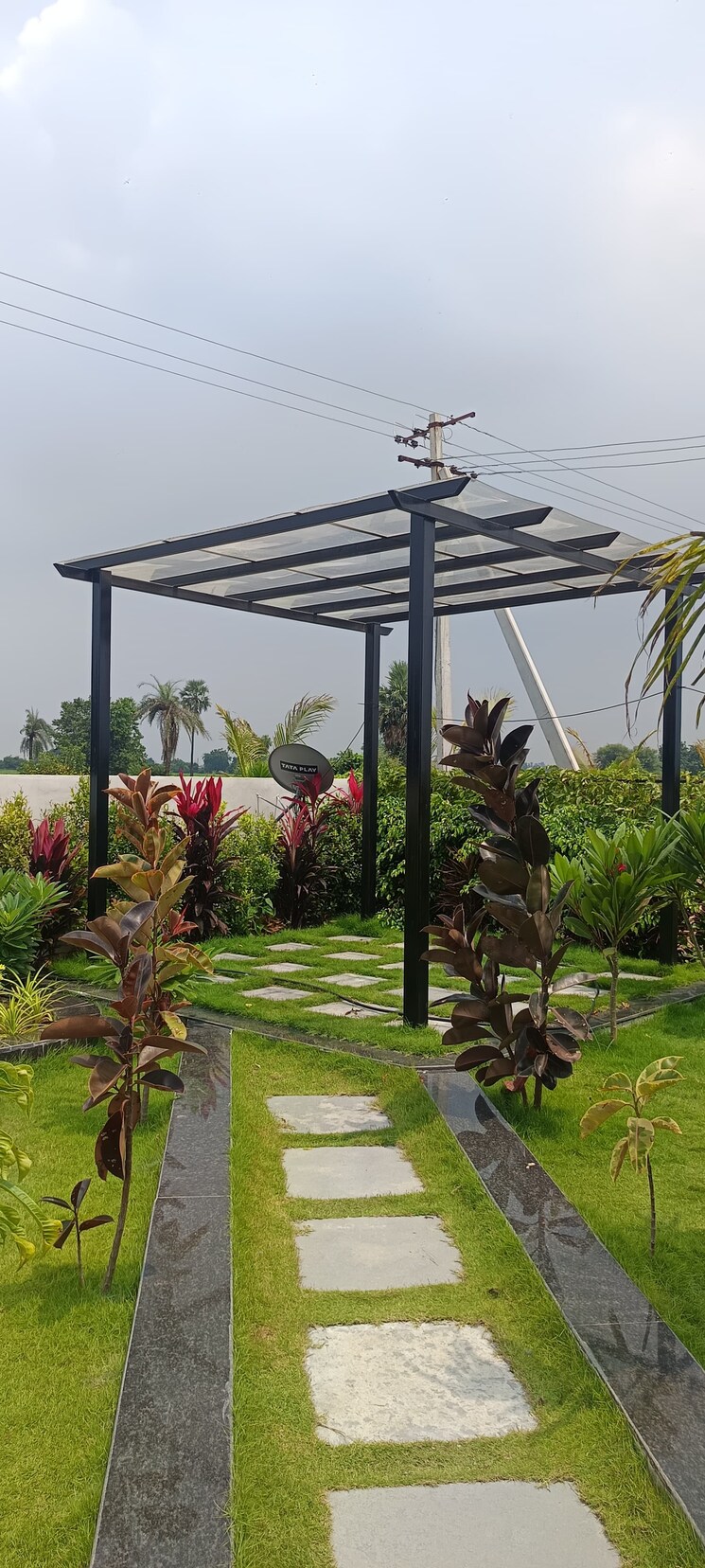 Garden, greenhome-english-county  183 Sq.Yd. Plot In Thimmapur Hyderabad 7907434