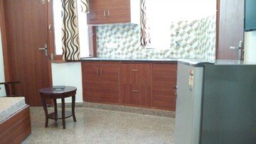 Room in 1 BHK Builder Floor at Ansal Sushant Lok I, Sector 43 – for Rent