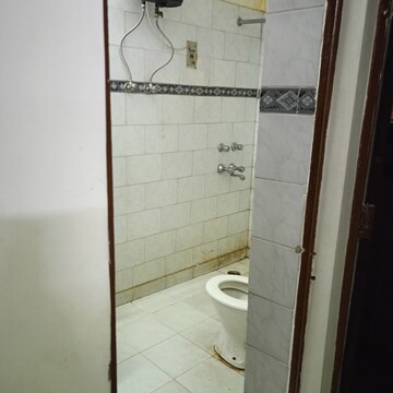 Bathroom in 1 BHK Apartment at Vasant Kunj – for Sale