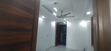 Room in 2 BHK Builder Floor at Khirki Extension – for Rent