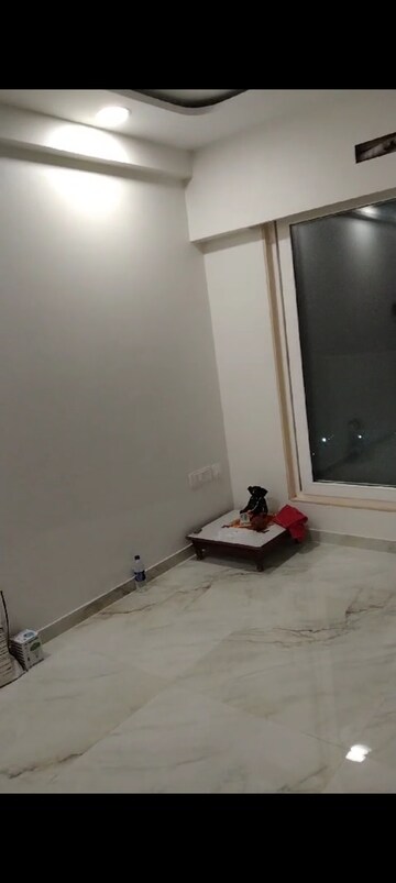 Room in 1 BHK Apartment at Subhash Udyan Darshan CHS, Ghatkopar East – for Rent
