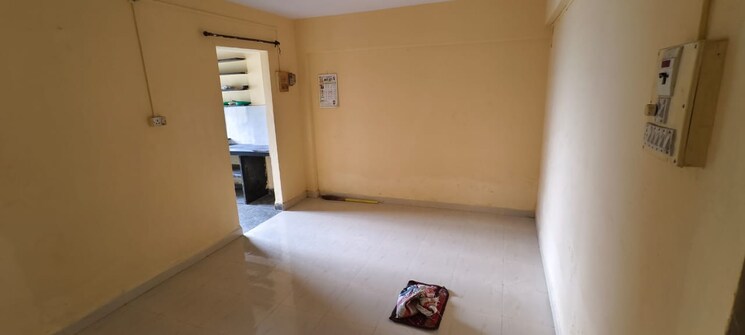Room, dandekar-dattachayya-chs 1 RK 230 Sq.Ft. Apartment In Panch Pakhadi Thane 7907539
