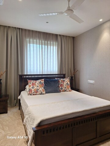 Bedroom in 2 BHK Apartment at Hiranandani Castle Rock, Powai – for Rent