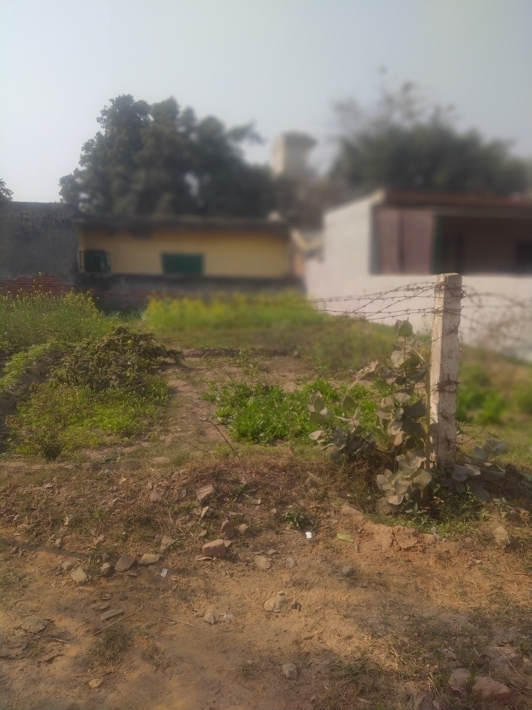 Plot For Sale in Ansal Golf Links 1