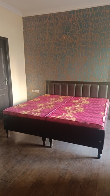 Bedroom in 2 BHK Apartment at Amrapali Silicon City, Sector 76 – for Rent