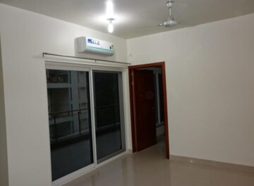 Room in 2 BHK Apartment at Shubh Shree CHS, Shivajinagar – for Rent