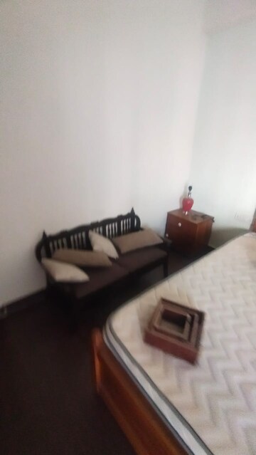 Master Bedroom in 2.5 BHK Apartment at Aims Golf City, Sector 75 – for Rent