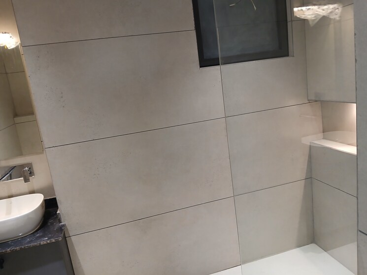 Bathroom, sector 9 3.5 Bedroom 250 Sq.Yd. Builder Floor In Sector 9 Hisar 7907644