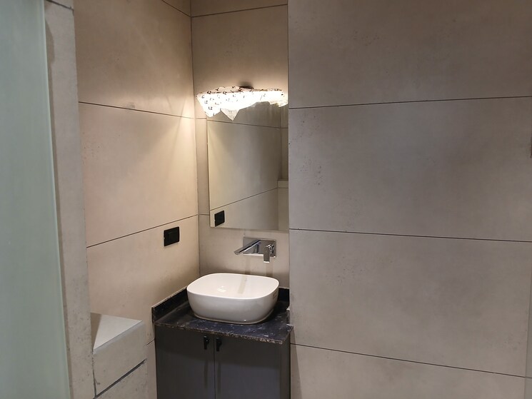 Bathroom, sector 9 3.5 Bedroom 250 Sq.Yd. Builder Floor In Sector 9 Hisar 7907644