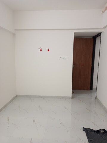 Room in 1 BHK Apartment at The Baya Central, Lower Parel – for Rent