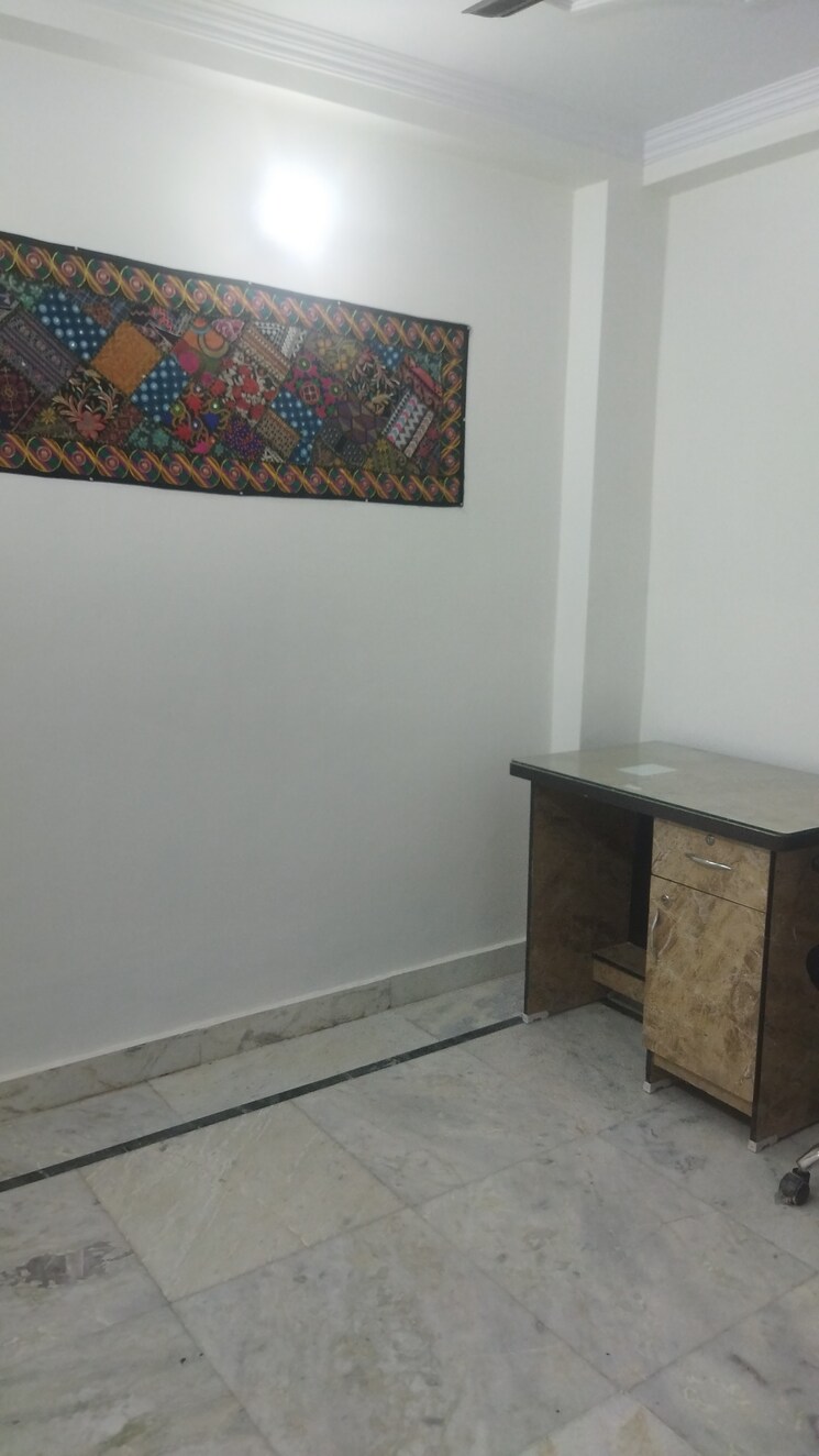 Room, pandav nagar 2 Bedroom 700 Sq.Ft. Builder Floor In Pandav Nagar Delhi 7907744