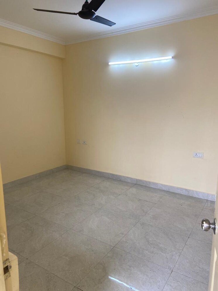 Room, svp-gulmohur-garden 2 Bedroom 950 Sq.Ft. Apartment In Raj Nagar Extension Ghaziabad 7907782