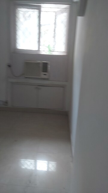  3.5 BHK Apartment at Mayur Vihar 1 – for Sale