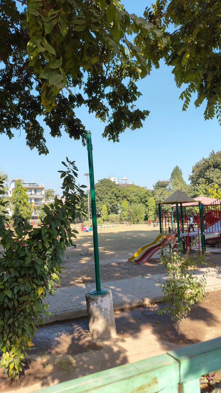 Garden, ambala highway  92 Sq.Yd. Plot In Ambala Highway Zirakpur 7907837