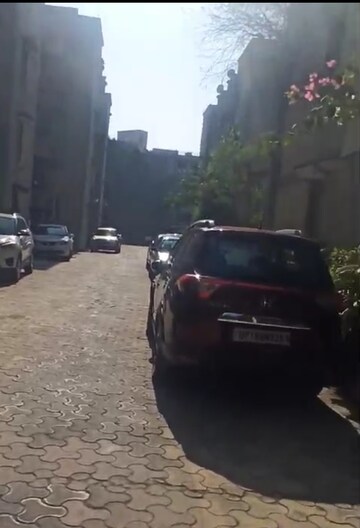 Parking in 2 BHK Apartment at Panchvati Apartments, Sector 62 – for Rent