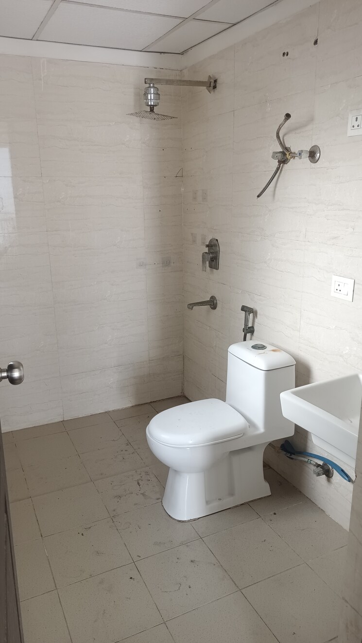 Master Bedroom, sethi-max-royale 2 Bedroom 895 Sq.Ft. Apartment In Sector 76 Noida 7907856