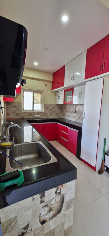Master Bedroom in 2 BHK Builder Floor at Kondapur – for Rent