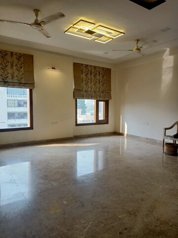 3.5 BHK Builder Floor For Rent in Sector 28