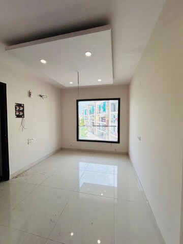 Room in 3 BHK Apartment at Ambala Highway – for Sale
