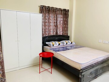 Bedroom in 2 BHK Builder Floor at Manikonda – for Rent