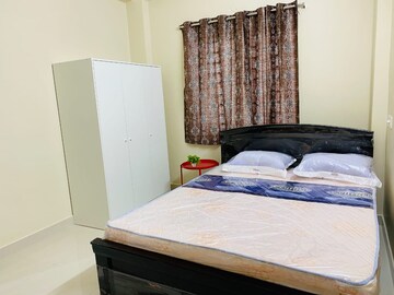 Bedroom in 2 BHK Builder Floor at Manikonda – for Rent