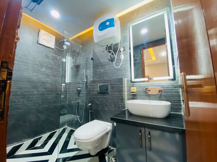 Attached Bathroom, vasant kunj 3 Bedroom 1100 Sq.Ft. Apartment In Vasant Kunj Delhi 7907948