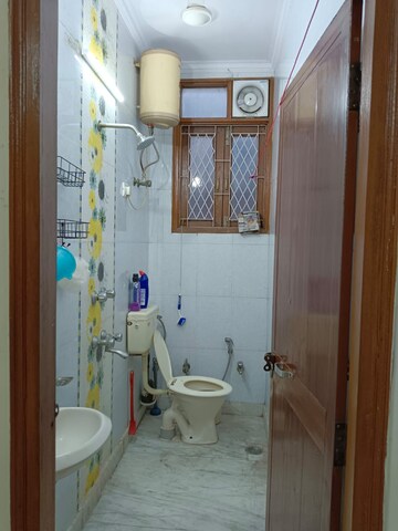 Bathroom in 1 BHK Builder Floor at Lajpat Nagar – for Rent