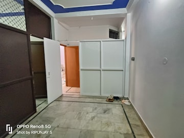 Building Lobby in 2.5 BHK Independent House at Gomti Nagar – for Rent