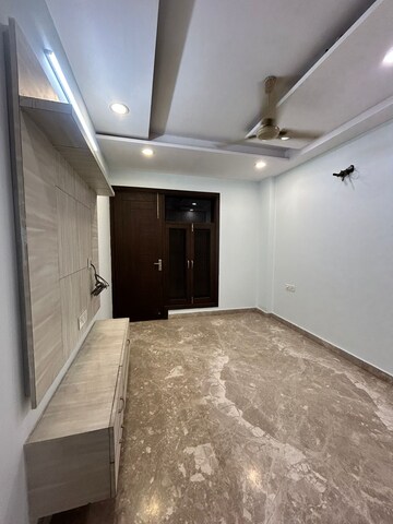 Kitchen in 3 BHK Builder Floor at Paschim Vihar – for Rent