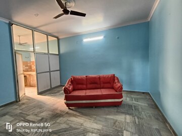 Master Bedroom in 4 BHK Independent House at Gomti Nagar – for Rent