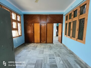 Bedroom in 4 BHK Independent House at Gomti Nagar – for Rent