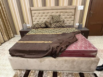 Bedroom in 3.5 BHK Apartment at Paschim Vihar – for Rent