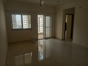 Room in 2 BHK Apartment at Oxford Florida Riverwalk, Mundhwa – for Rent