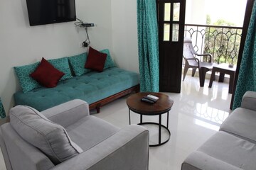 Living Room in 1 BHK Apartment at Candolim – for Rent