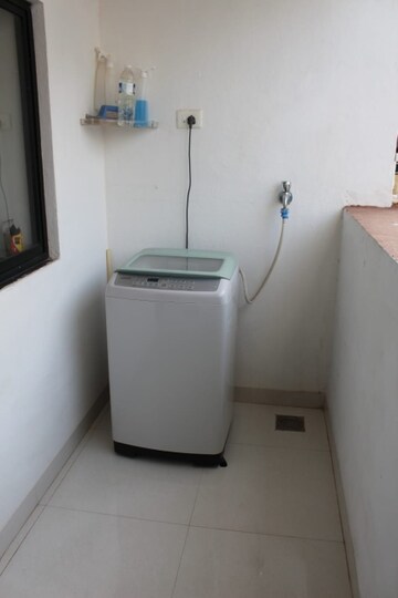 Bathroom in 1 BHK Apartment at Candolim – for Rent