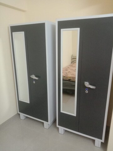 Room in  Pg at Hiranandani Estate – for Rent