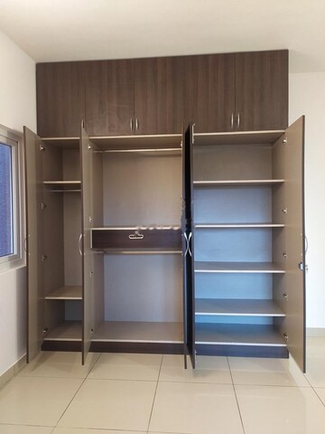 Furnished Amenities in 3 BHK Apartment at Prestige Sunrise Park, Electronic City Phase I – for Rent