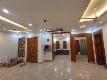 Living Room in 3 BHK Builder Floor at Sector 85 – for Rent