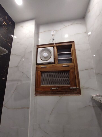 Furnished Amenities in 3 BHK Builder Floor at Sector 85 – for Rent